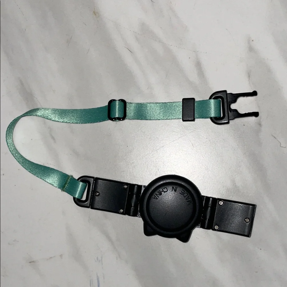 Apple air tag collar for cat kittens Black Cat Face adjustable collar.